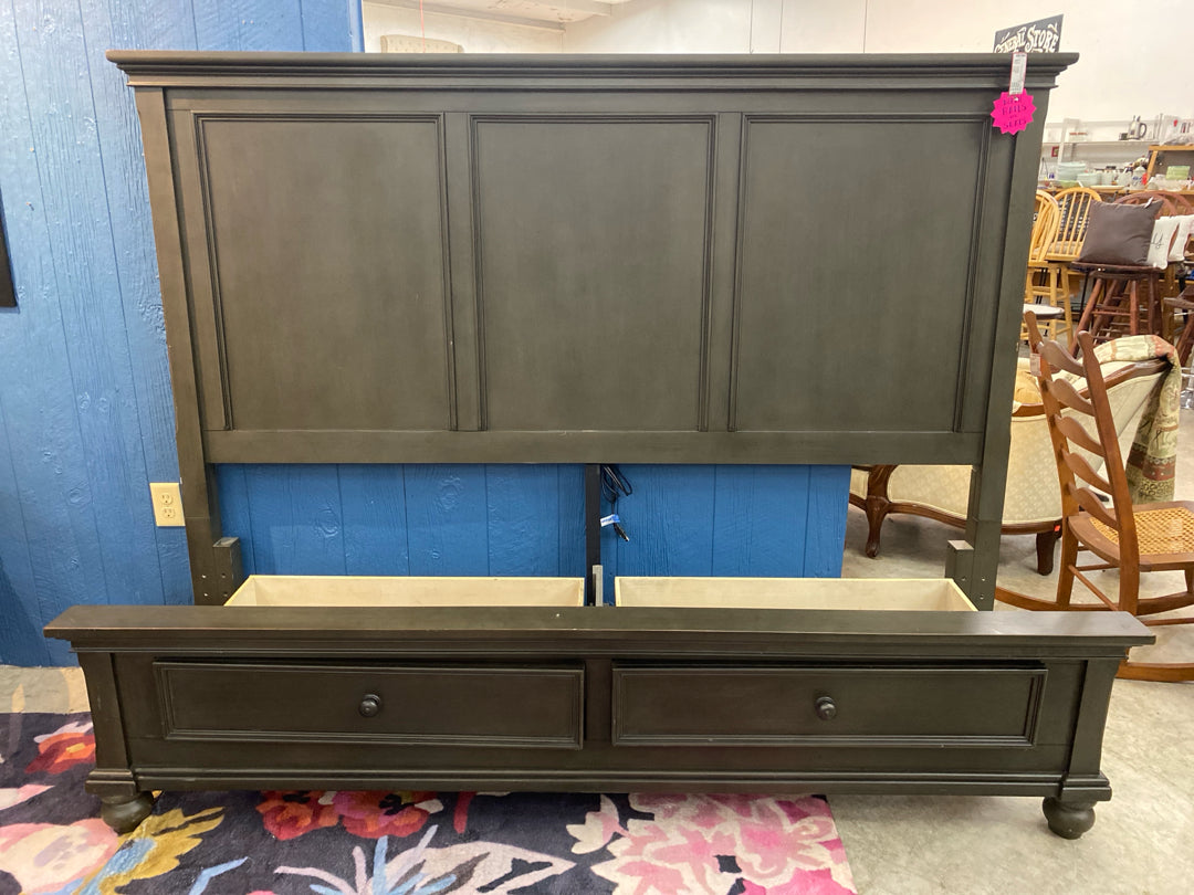 Aspenhome King Bed