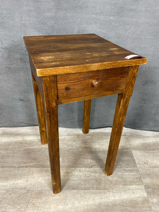 Accent Table
