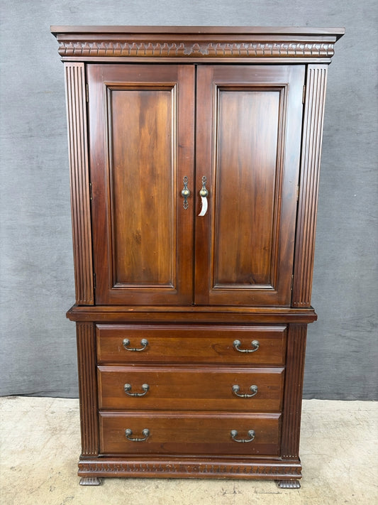 Broughton Hall Ltd. Armoire
