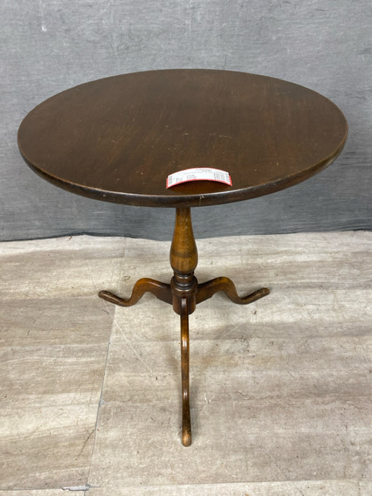 Accent Table