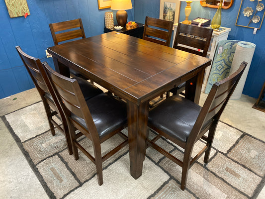 Table with Chairs