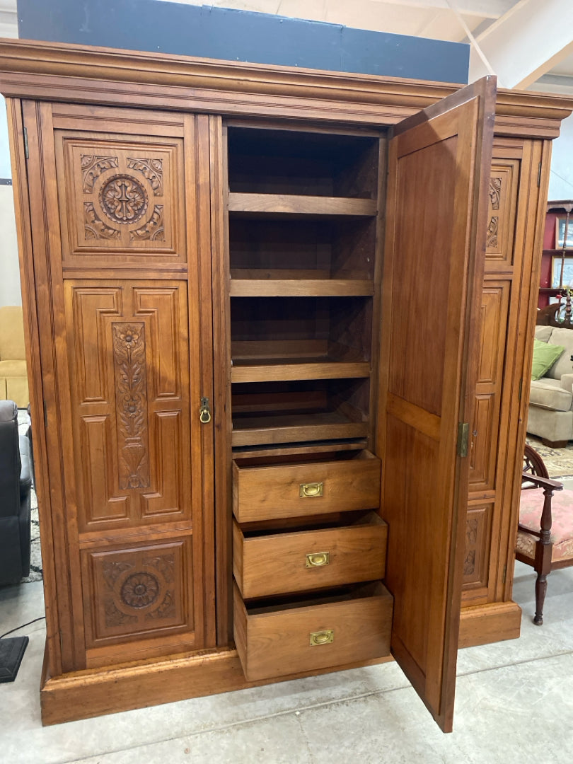 Armoire