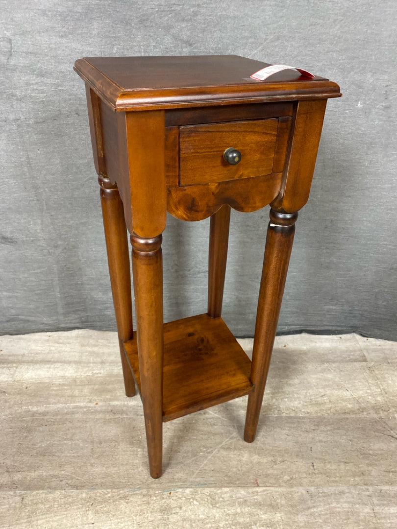 Accent Table