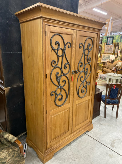 Armoire