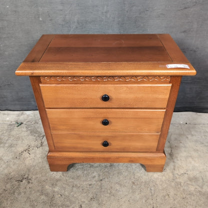 Vaughan Night Stand
