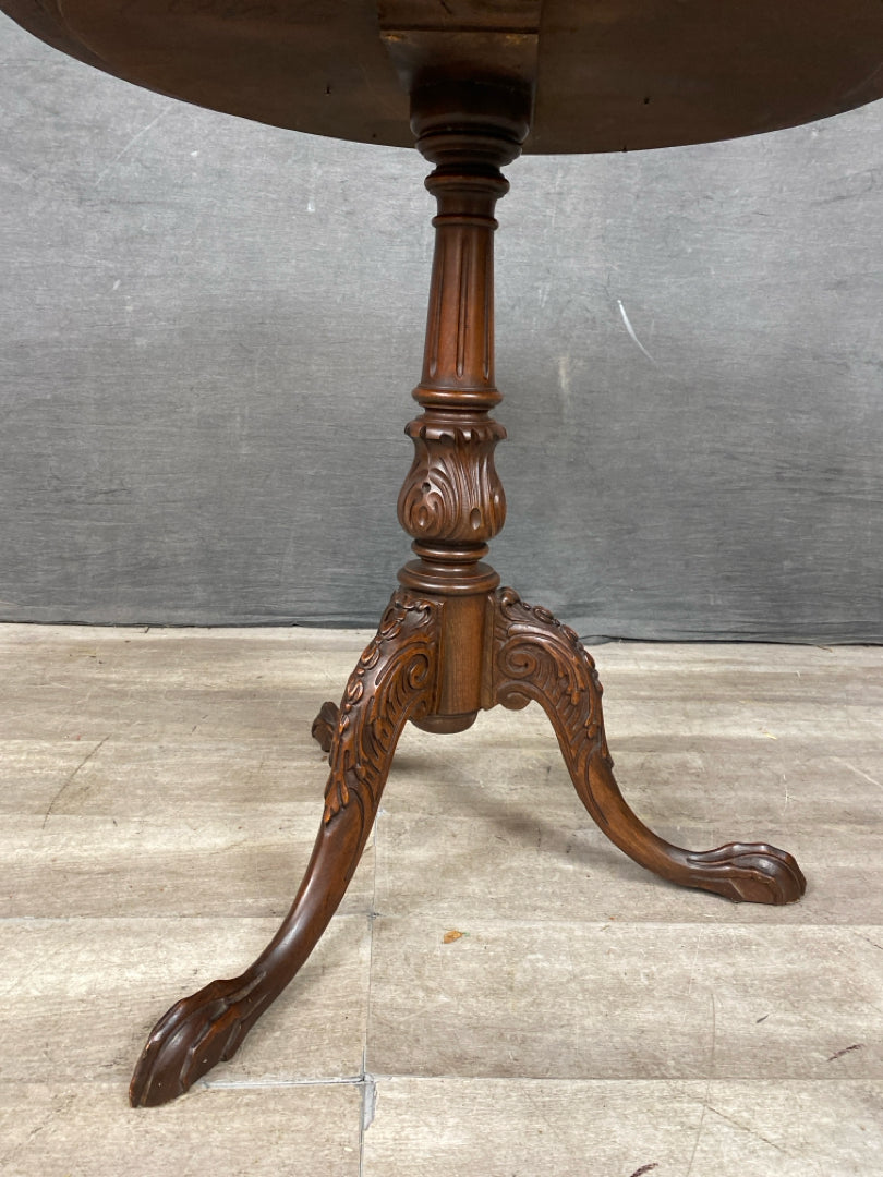 Accent Table