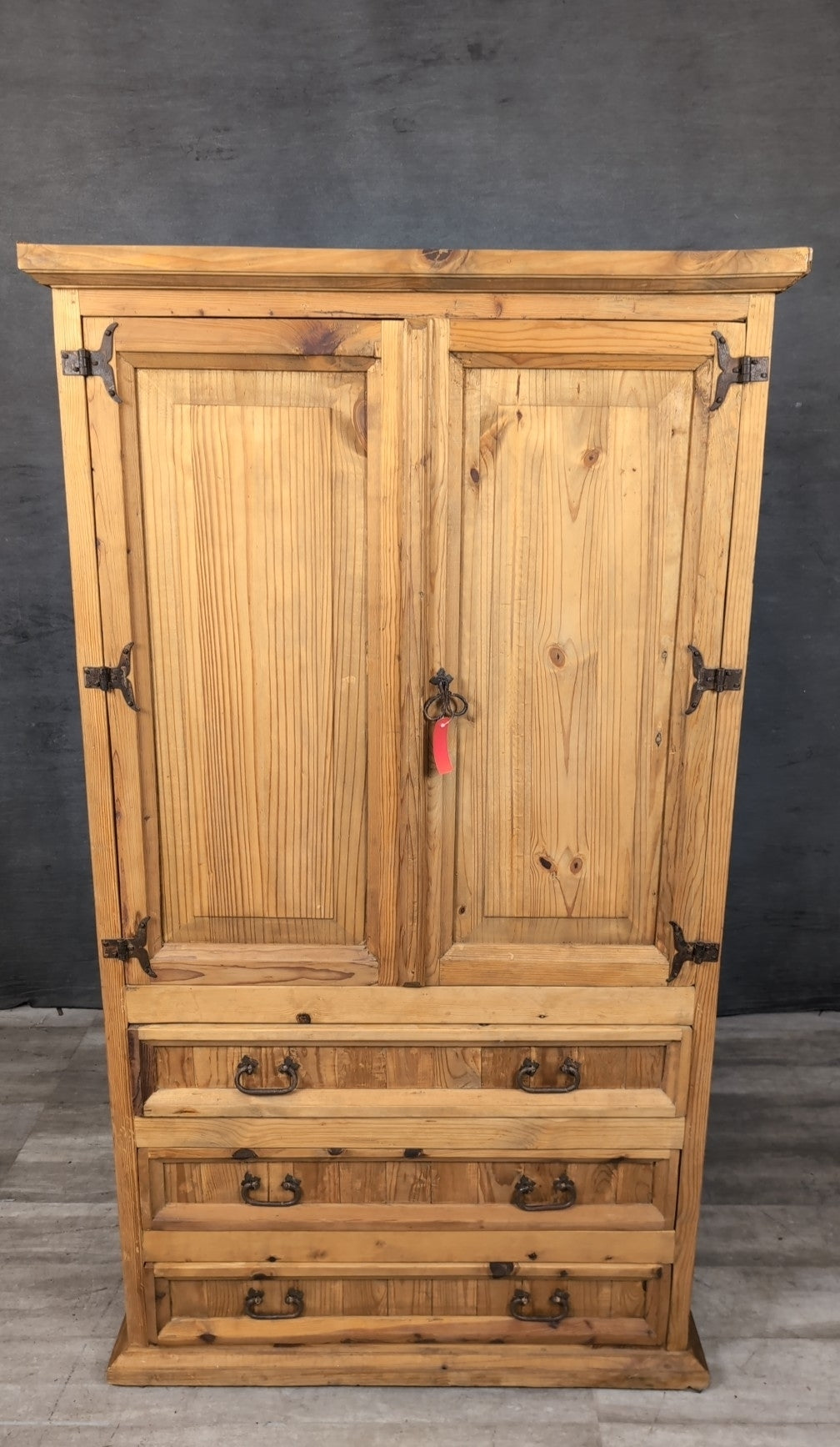 Armoire