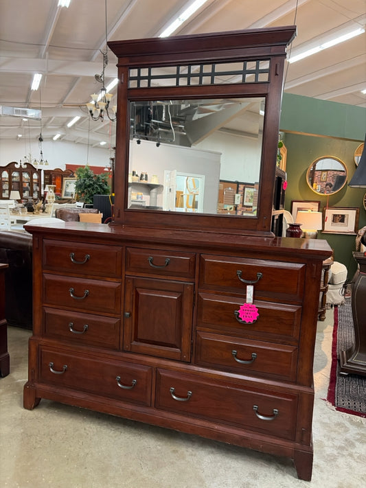 Broyhill Dresser