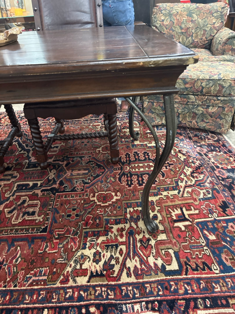 DR Table