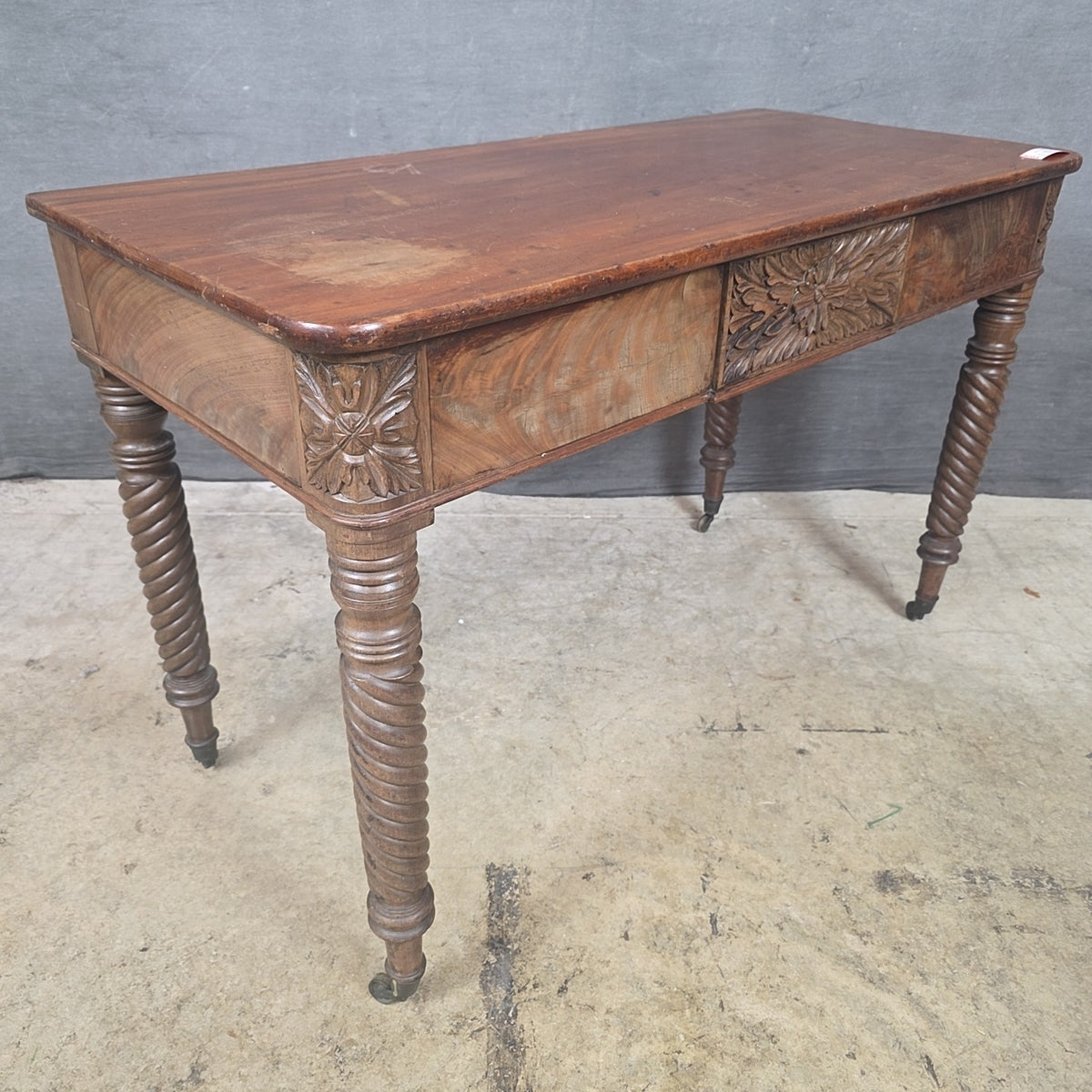 Accent Table
