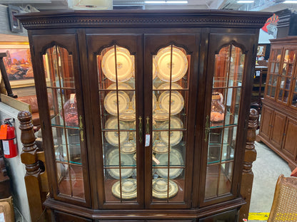 Thomasville China Cabinet