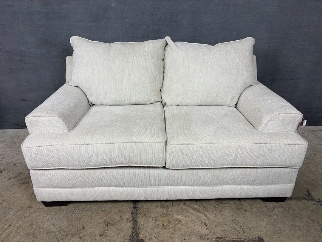 United Furn. Love Seat