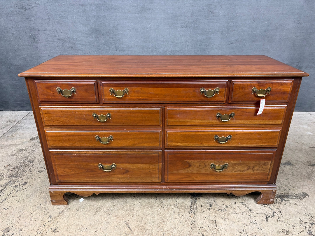 American Drew Dresser