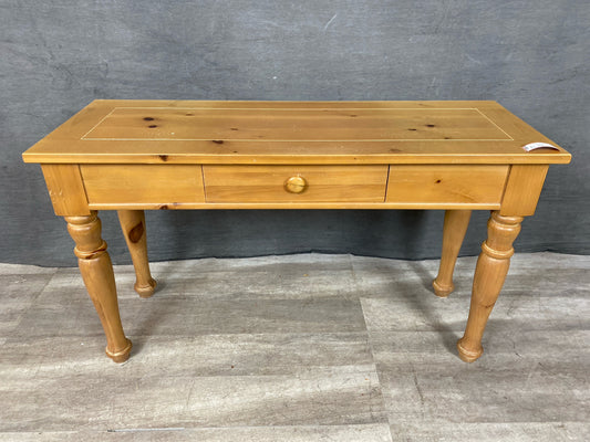 Broyhill Sofa Table