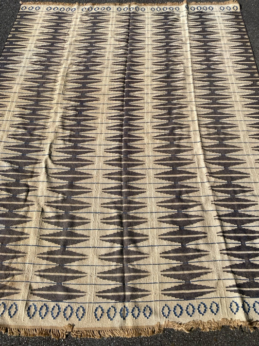 Rug