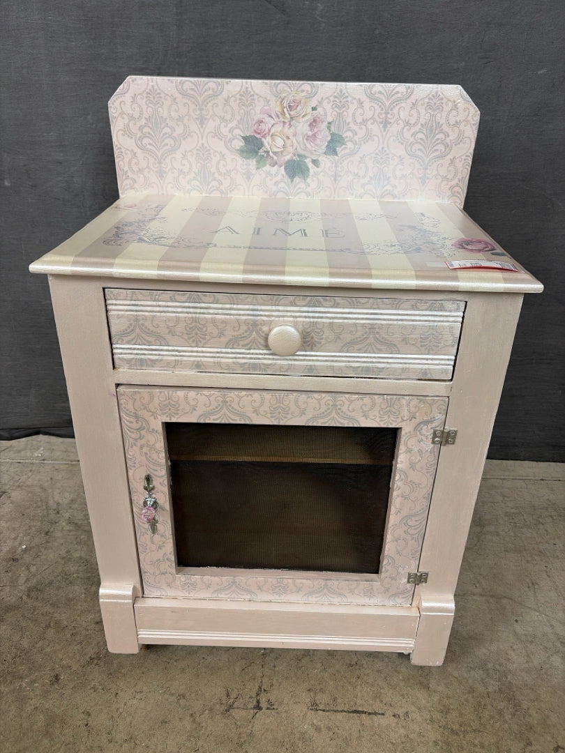 Accent Table