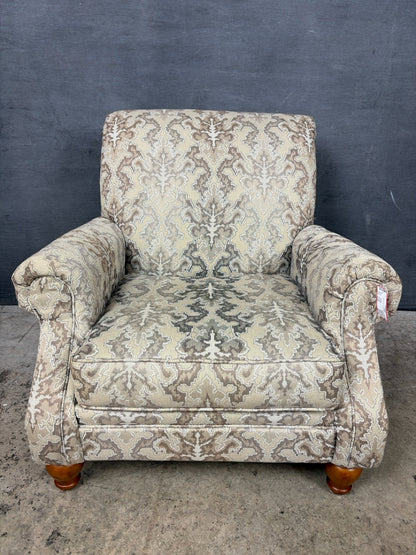 Haverty's Occ Chair