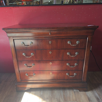Henredon Dresser