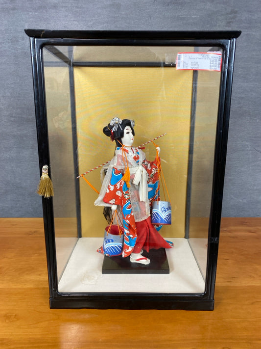 Figurine