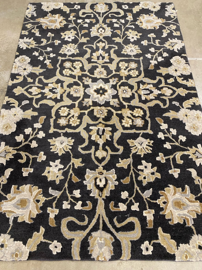 Rug
