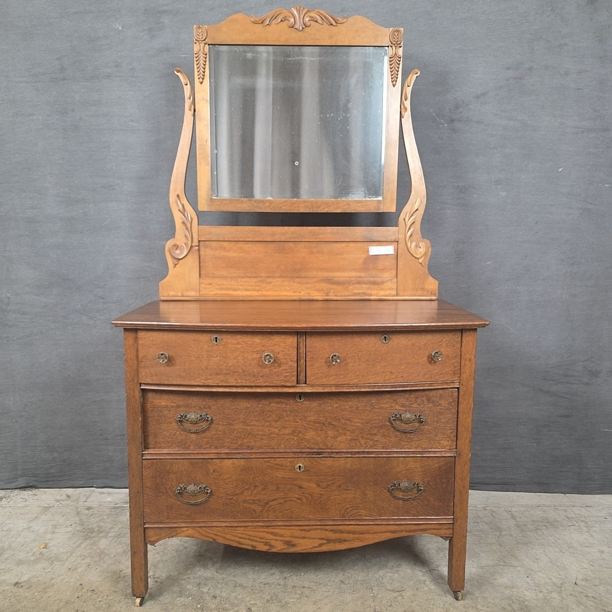 Dresser
