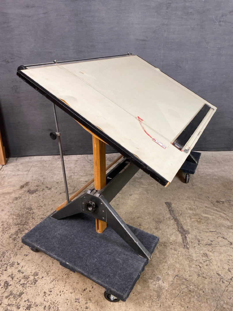 Utility Table