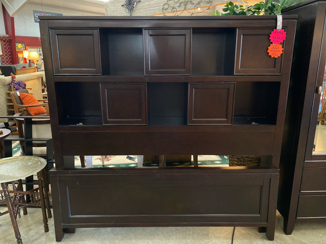 Haverty's Queen Bed