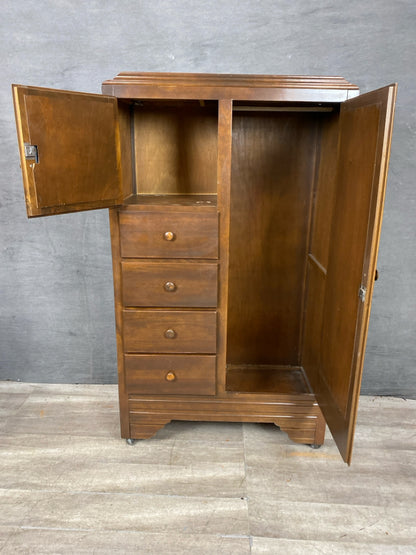Armoire